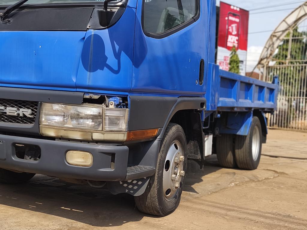 FUSO CANTER