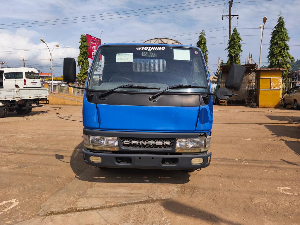 FUSO CANTER