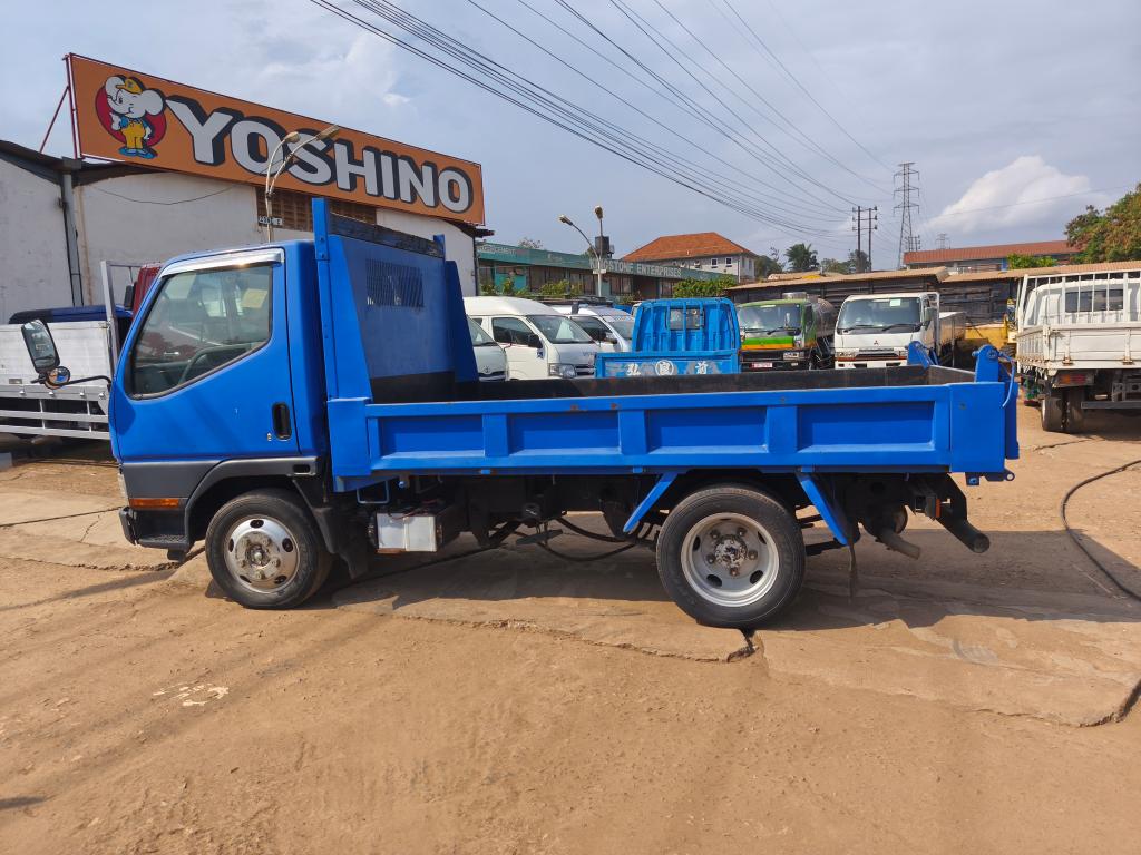 FUSO CANTER