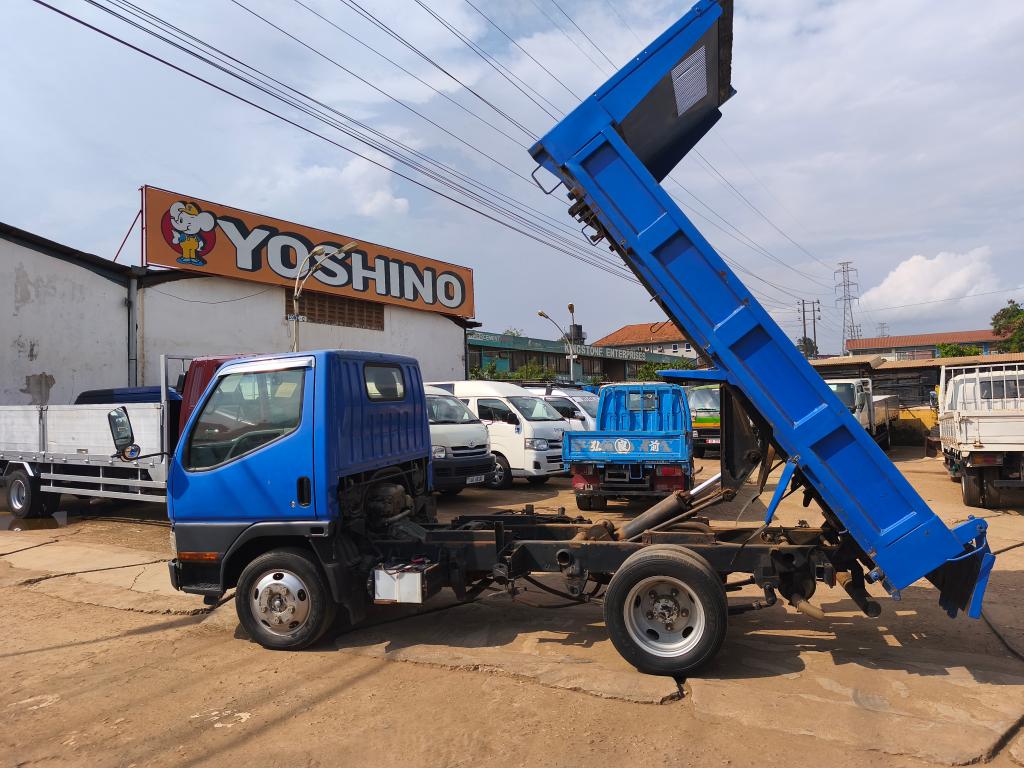 FUSO CANTER