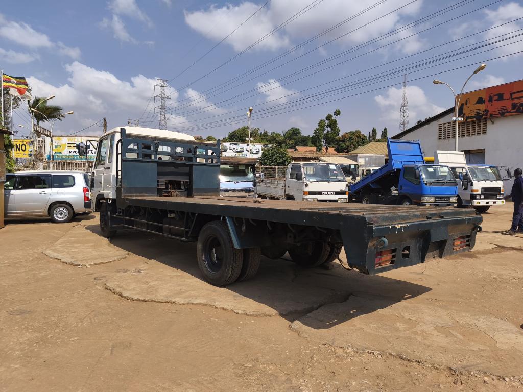 Nissan CONDOR