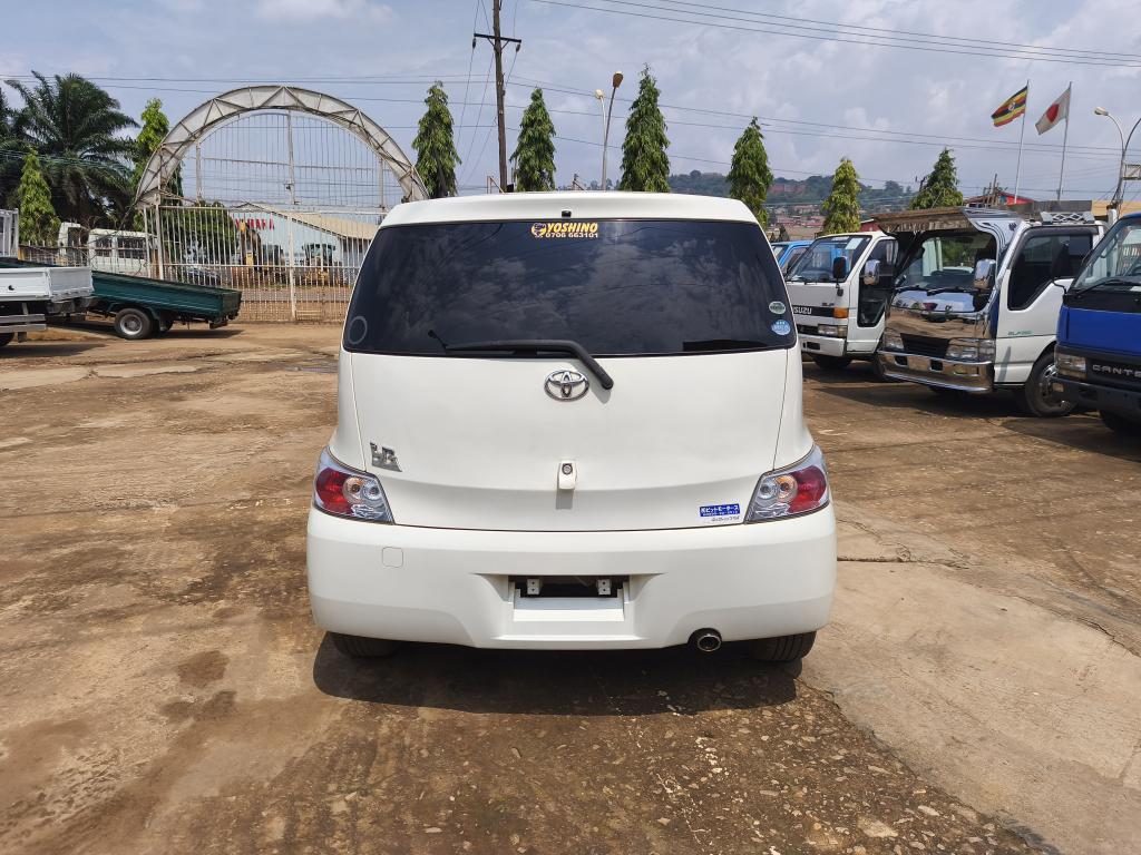 Toyota BB