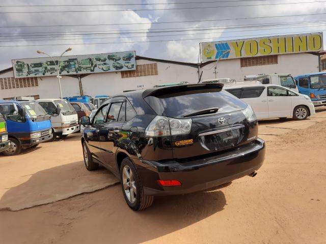 Toyota HARRIER (Kawundo)