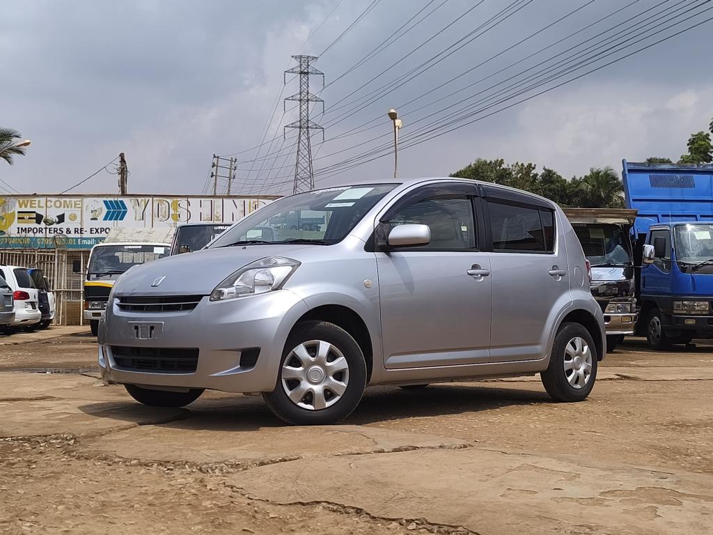 Used March 2010 Toyota PASSO hatch back for sale 03647