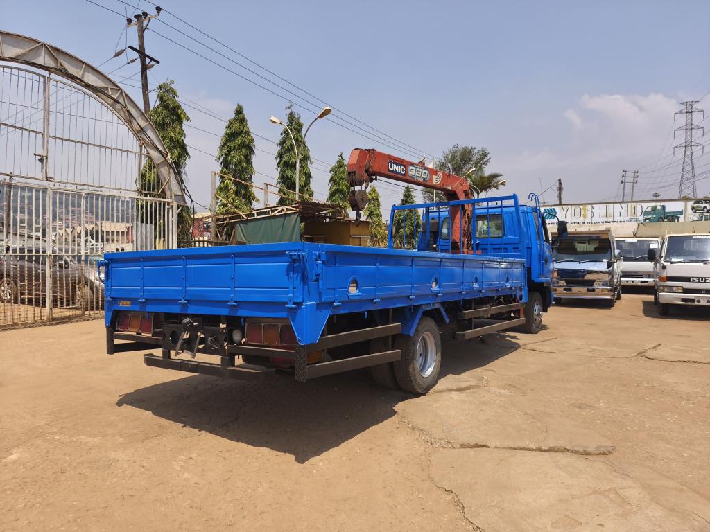 Isuzu FORWARD