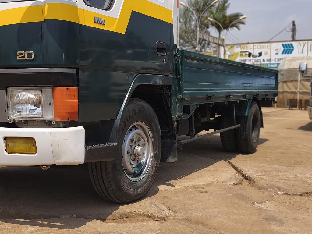 FUSO CANTER