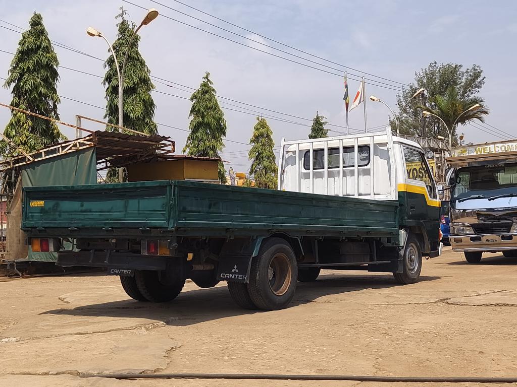 FUSO CANTER