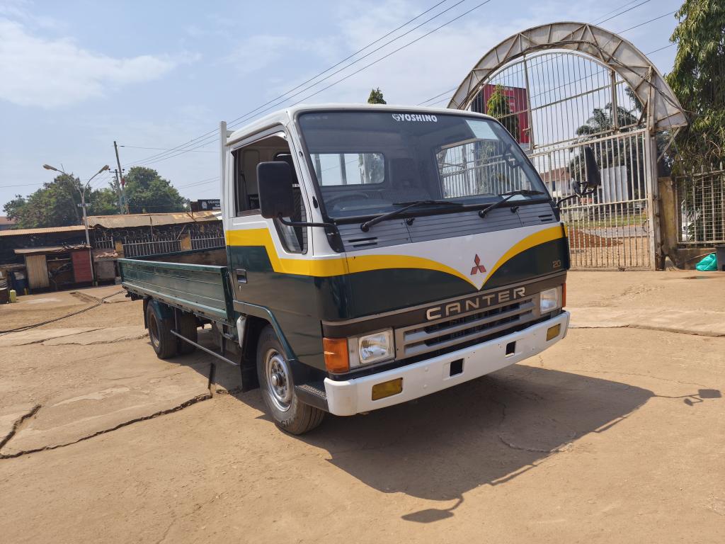 FUSO CANTER