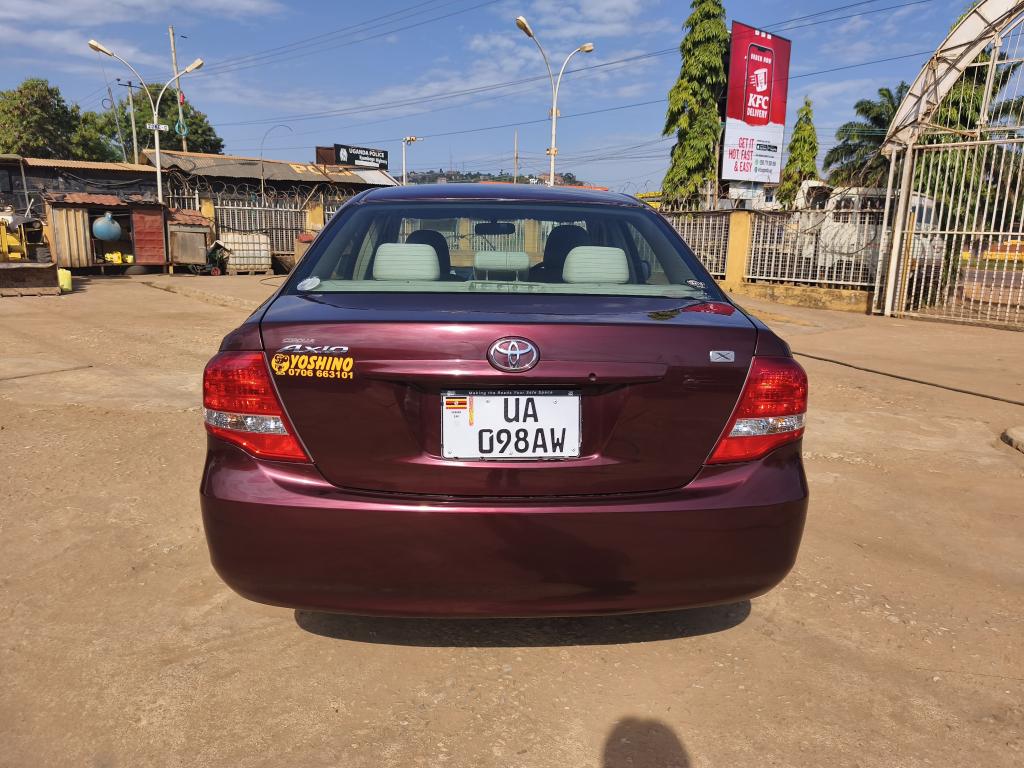 Toyota COROLLA 　AXIO