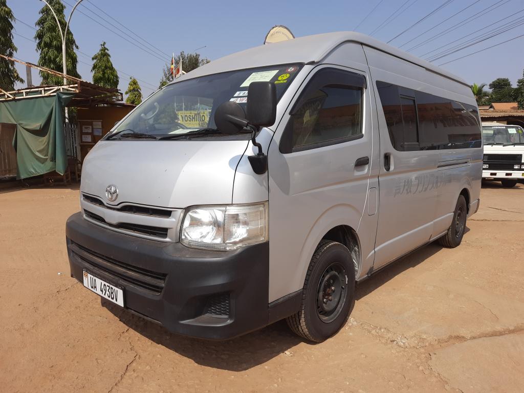 Used March 2011 Toyota HIACE (High-Roof) van for sale 03789
