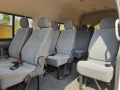 Toyota HIACE (High-Roof)