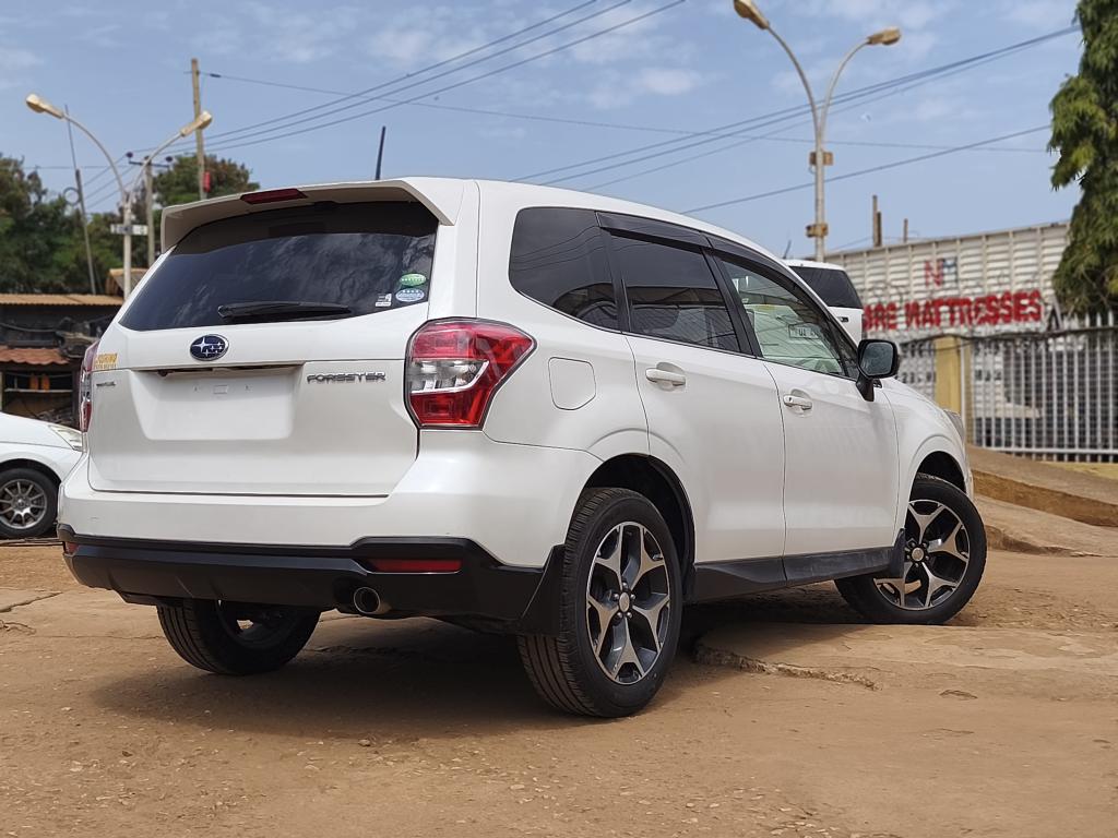 Subaru FORESTER