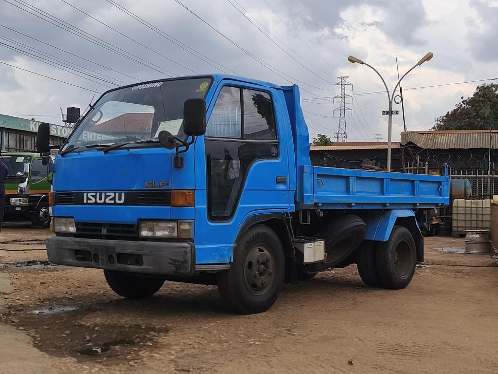 Isuzu ELF