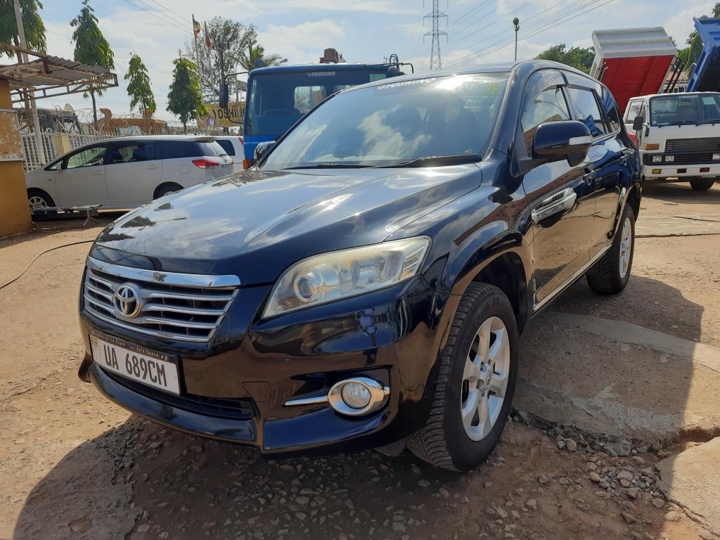 Used November 2010 Toyota VANGUARD suv for sale 03810