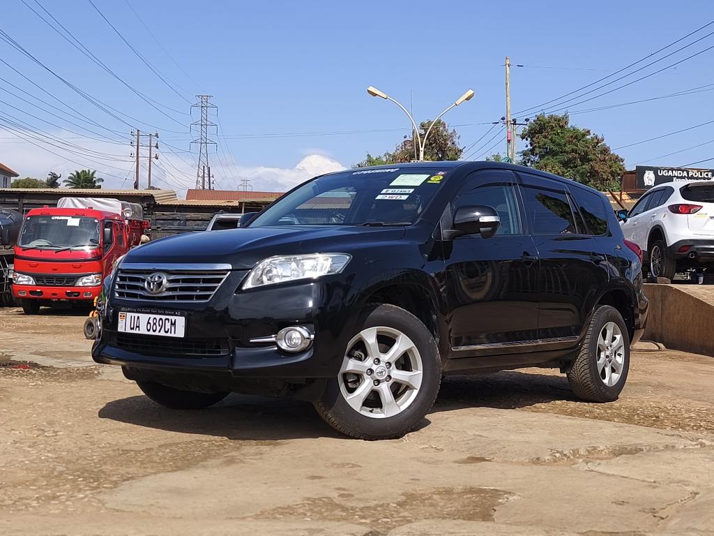 Used November 2010 Toyota VANGUARD suv for sale 03810