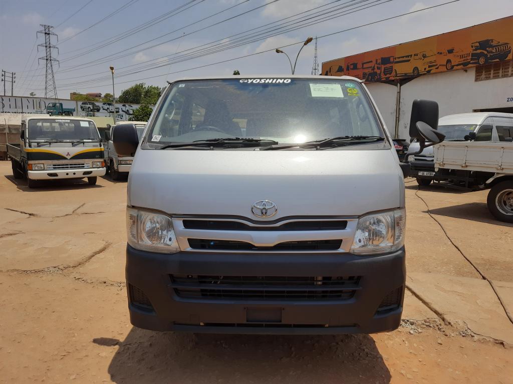 Toyota HIACE (Drone)