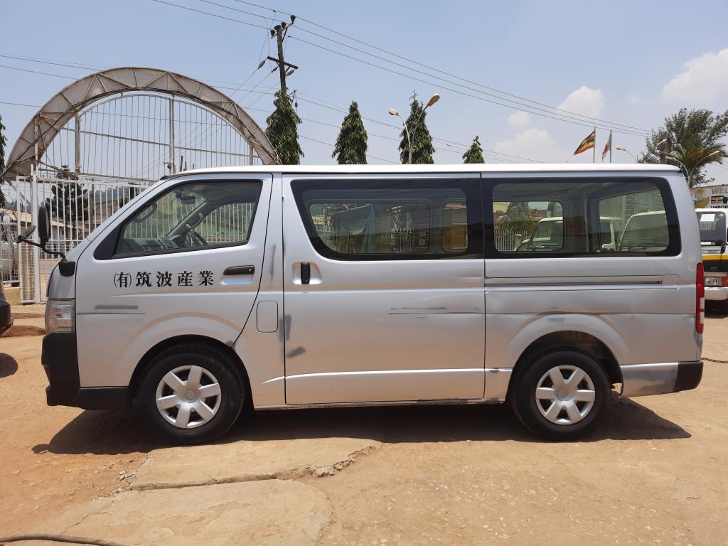 Toyota HIACE (Drone)