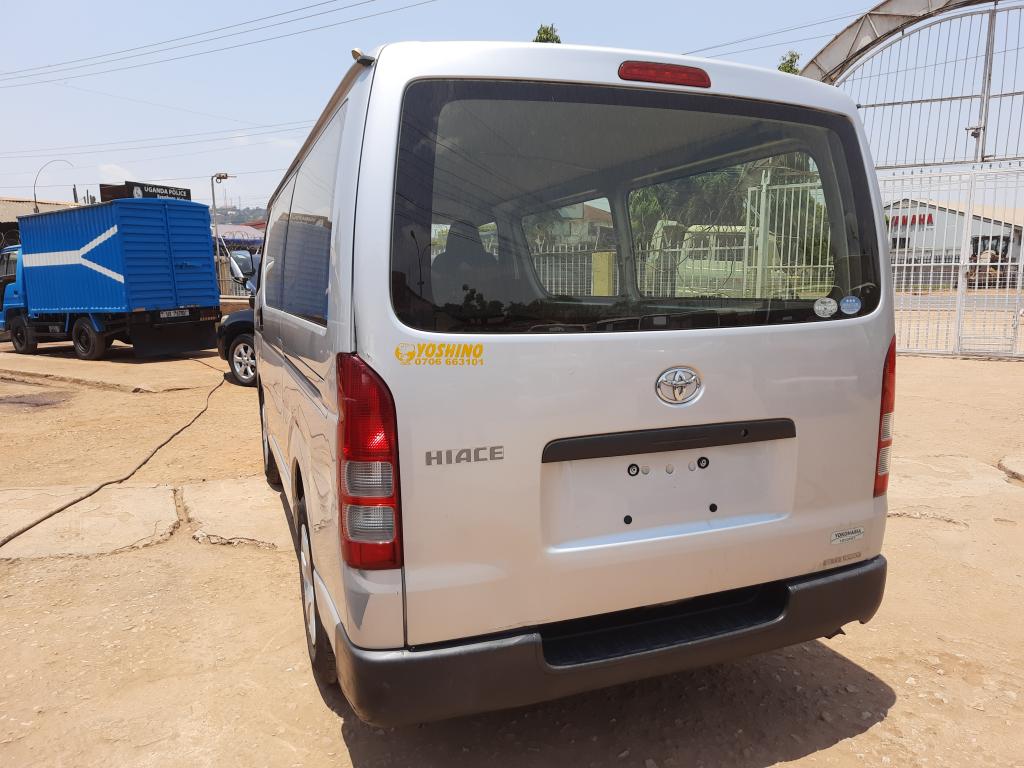 Toyota HIACE (Drone)