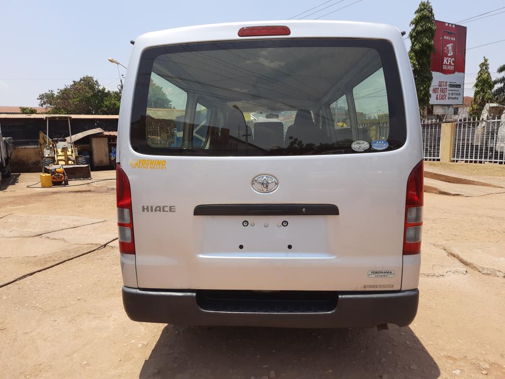 Toyota HIACE (Drone)