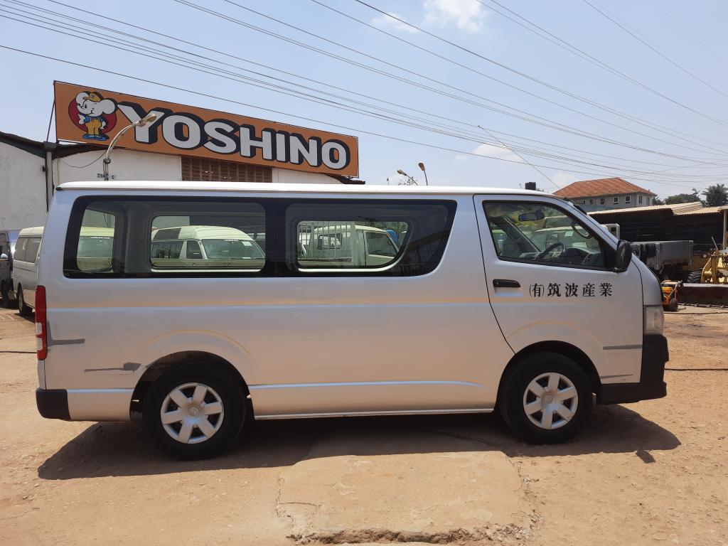 Toyota HIACE (Drone)
