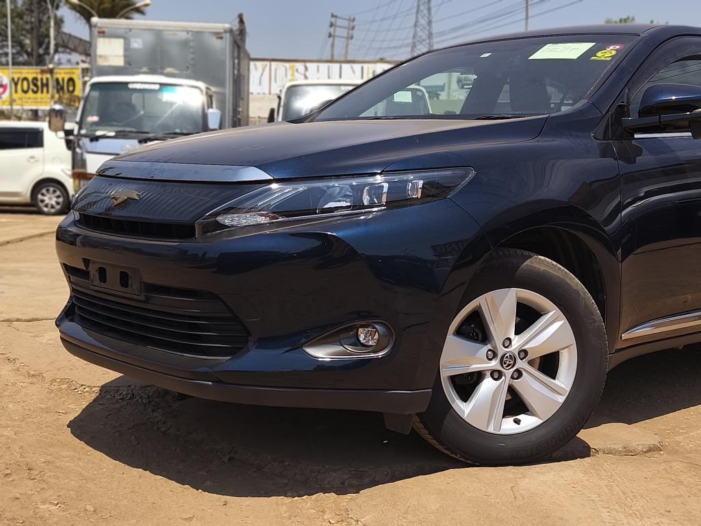 Toyota HARRIER (Kawundo)