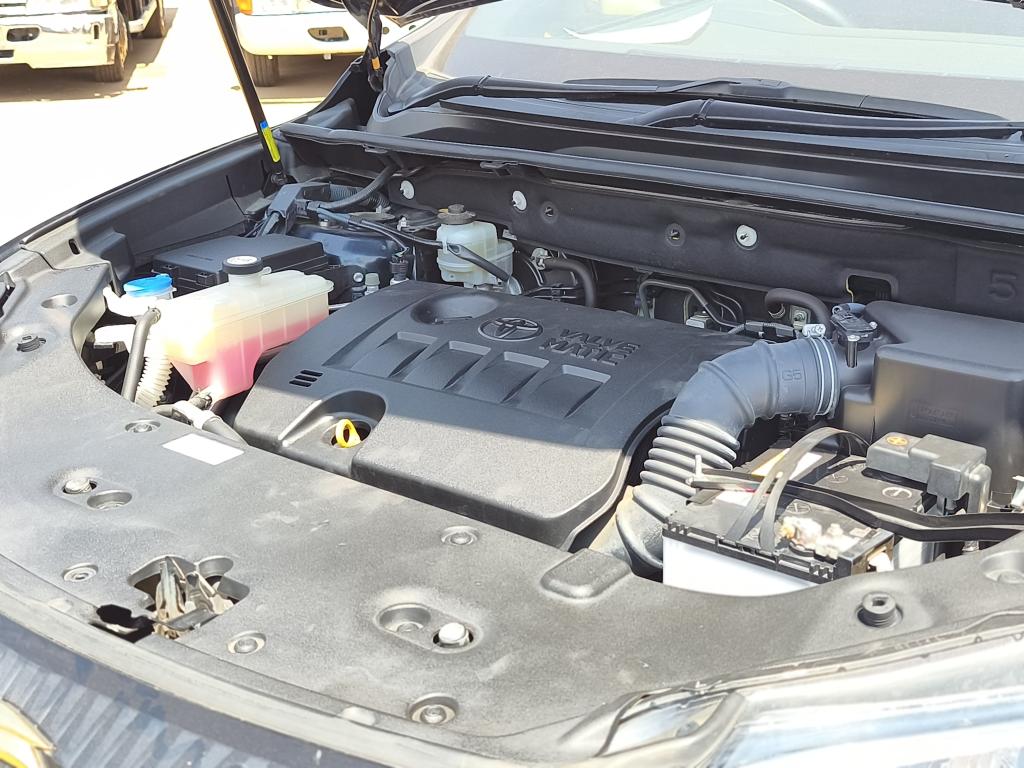 Toyota HARRIER (Kawundo)