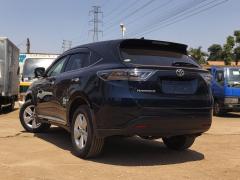 Toyota HARRIER (Kawundo)