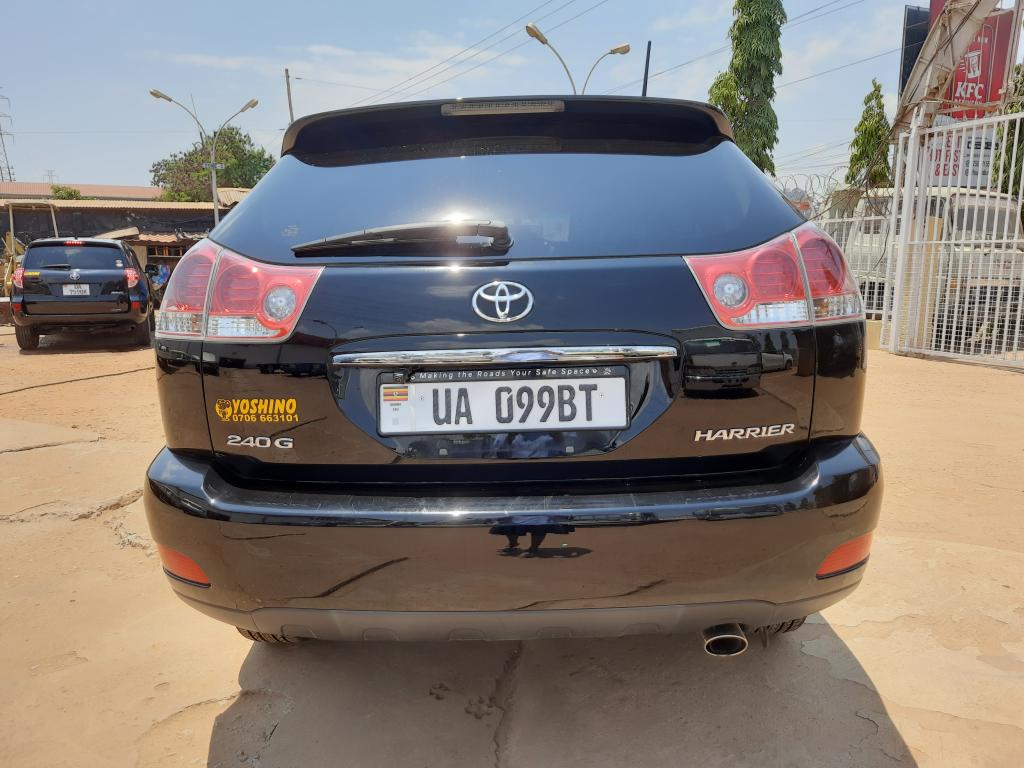 Toyota HARRIER (Kawundo)