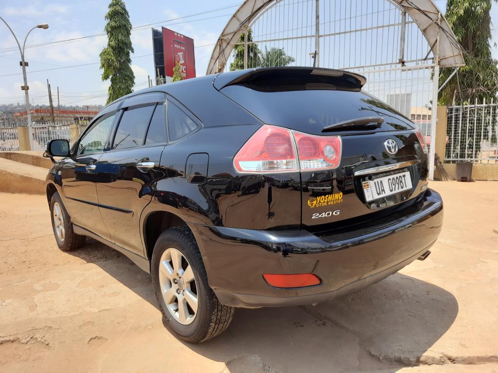 Toyota HARRIER (Kawundo)