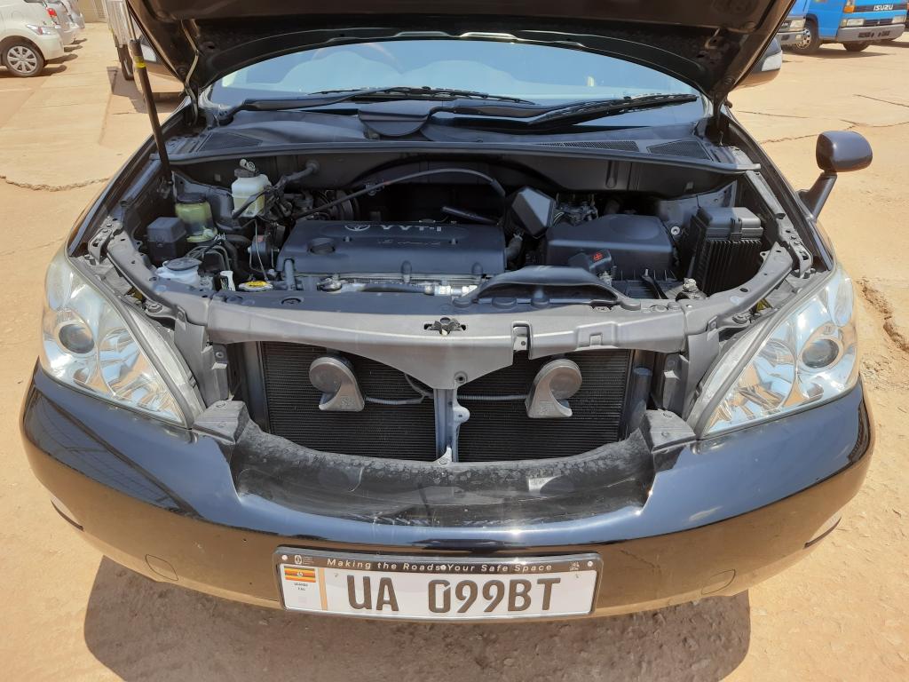 Toyota HARRIER (Kawundo)