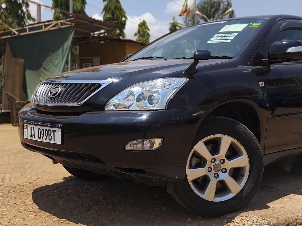 Toyota HARRIER (Kawundo)