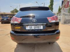 Toyota HARRIER (Kawundo)