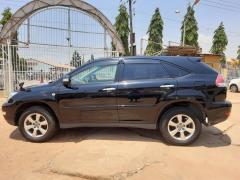 Toyota HARRIER (Kawundo)