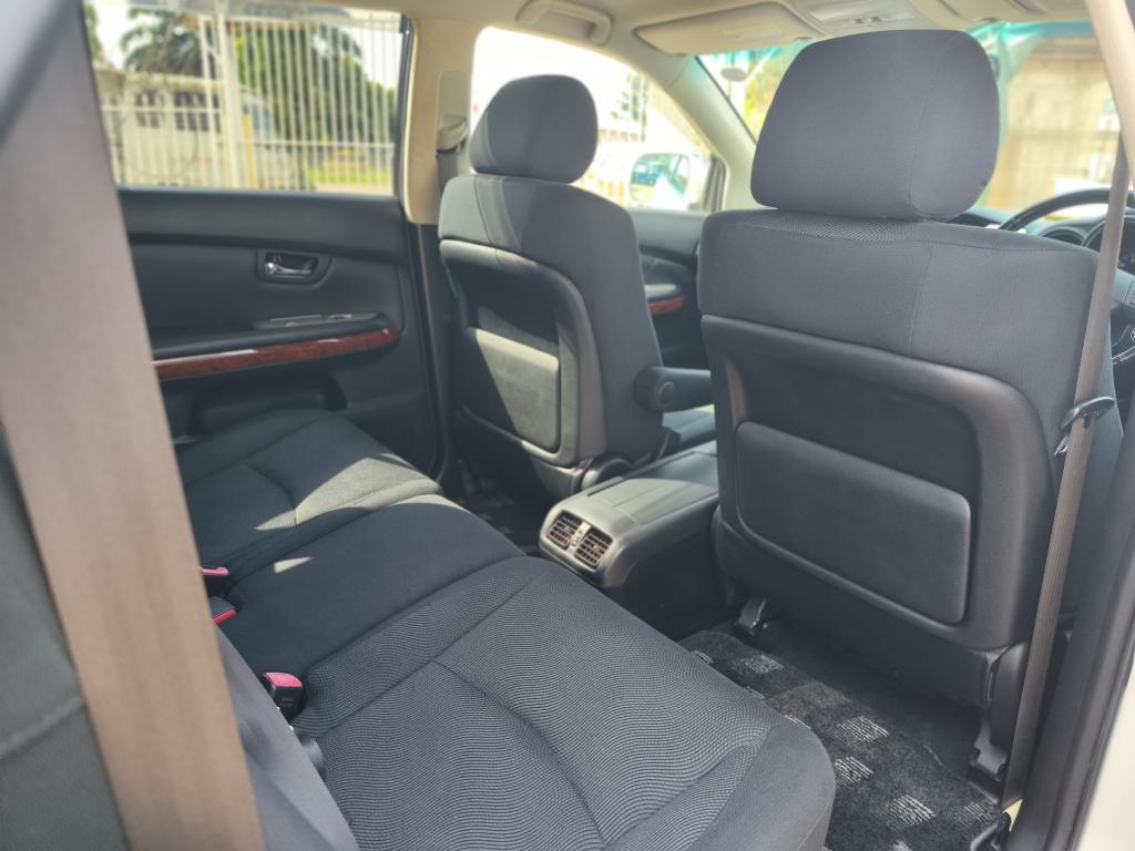 Toyota HARRIER (Kawundo)