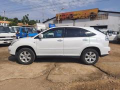 Toyota HARRIER (Kawundo)
