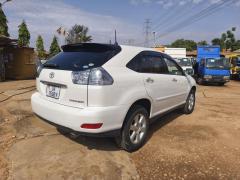 Toyota HARRIER (Kawundo)