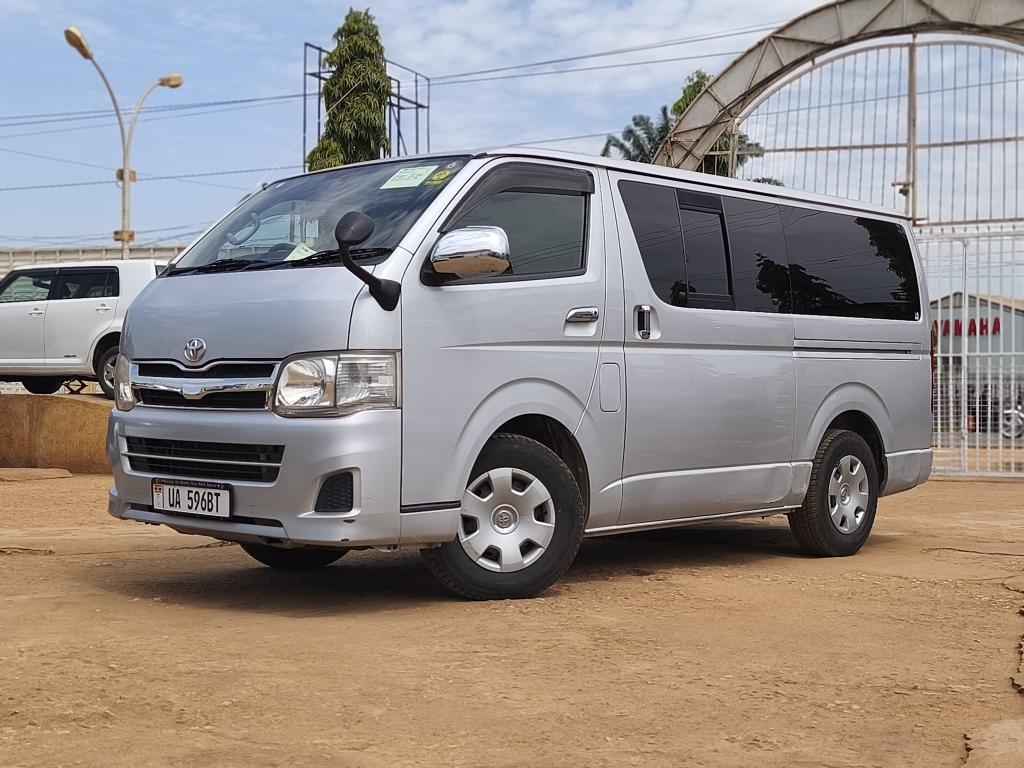 Used June 2011 Toyota HIACE (Drone) van for sale 03828