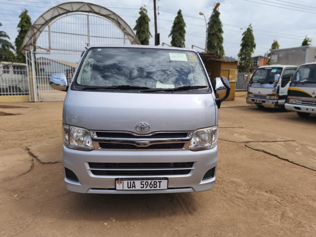 Toyota HIACE (Drone)