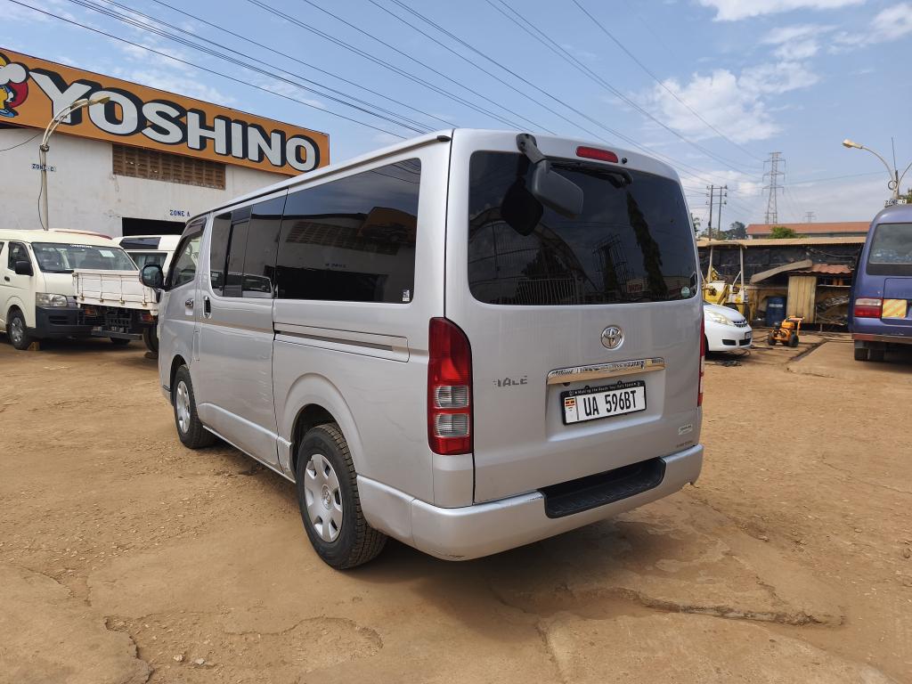 Toyota HIACE (Drone)