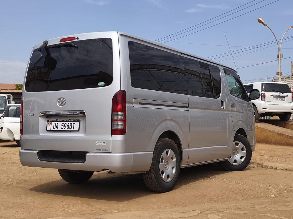 Toyota HIACE (Drone)