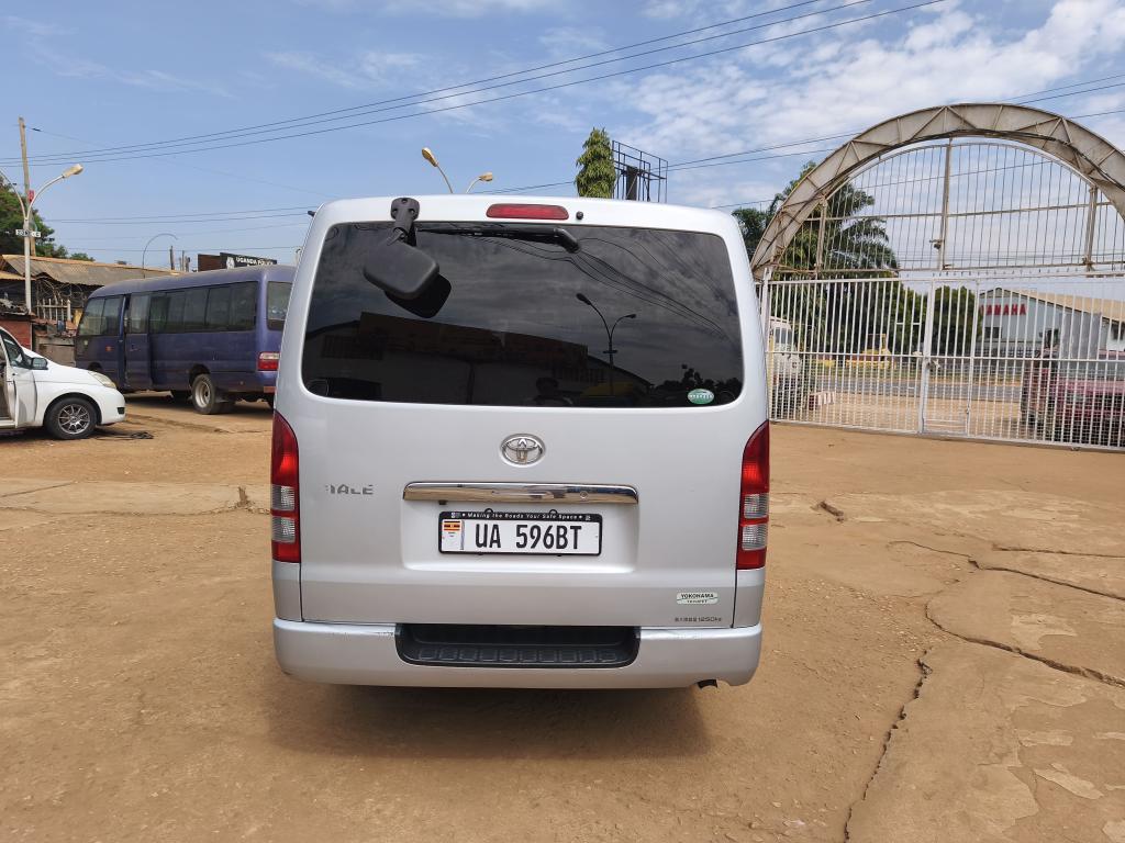 Toyota HIACE (Drone)