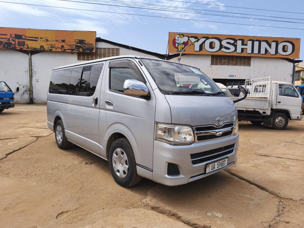 Toyota HIACE (Drone)