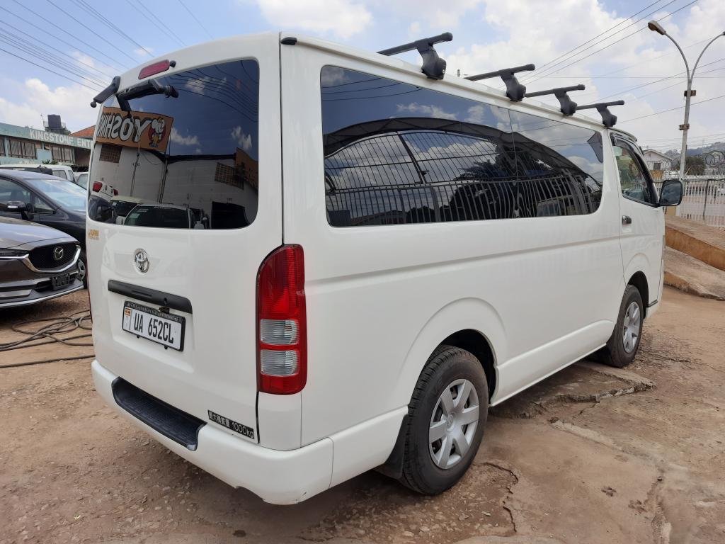Toyota HIACE (Drone)