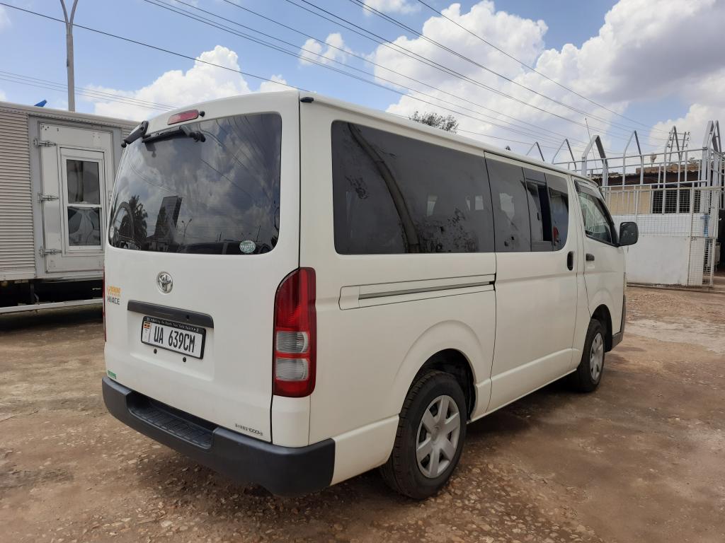 Toyota HIACE (Drone)