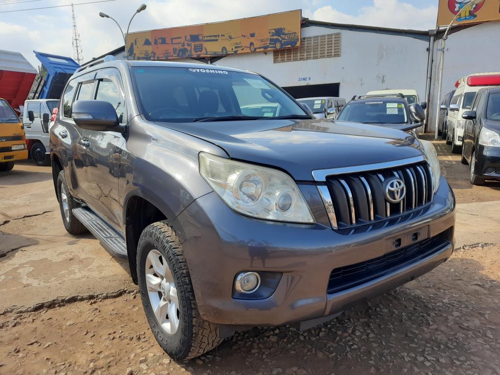 Toyota LANDCRUISER PRADO