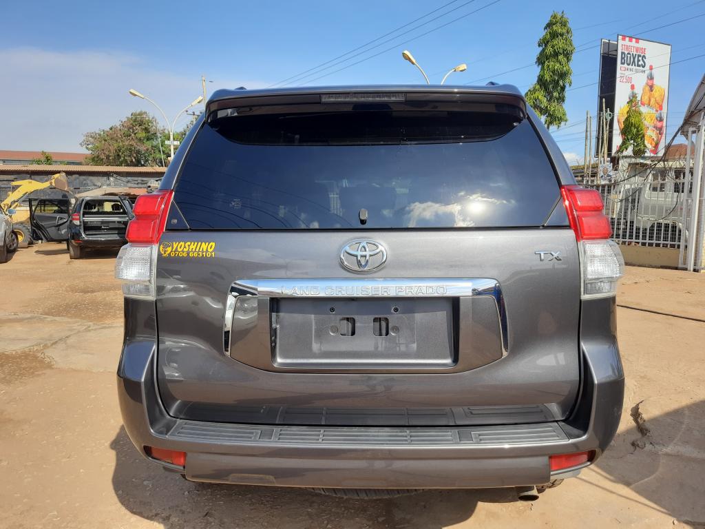 Toyota LANDCRUISER PRADO