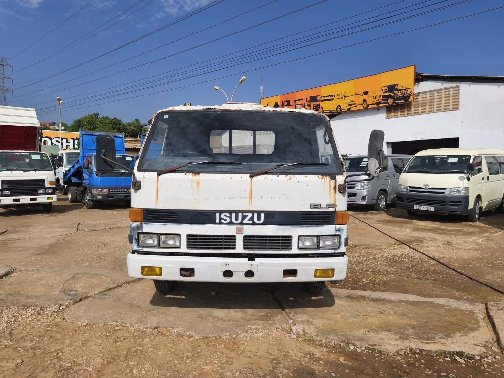 Isuzu ELF