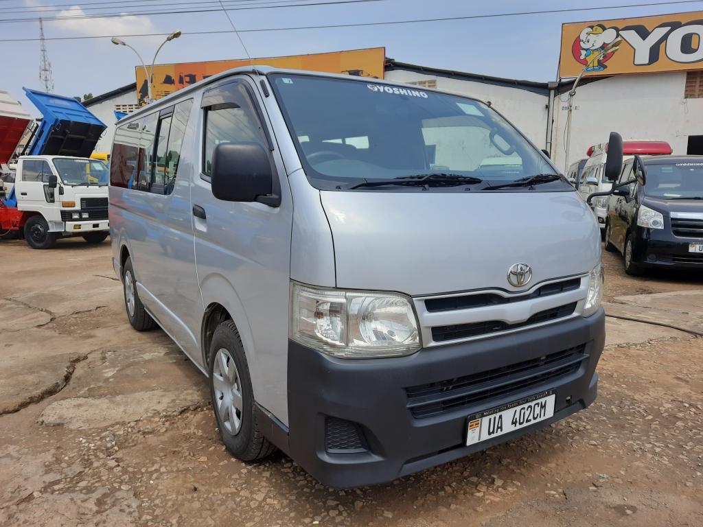 Toyota HIACE (Drone)