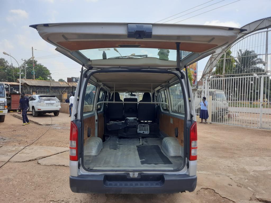 Toyota HIACE (Drone)