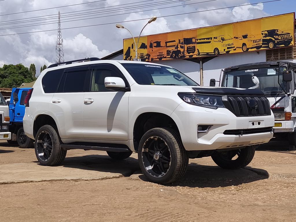 Toyota LANDCRUISER　PRADO